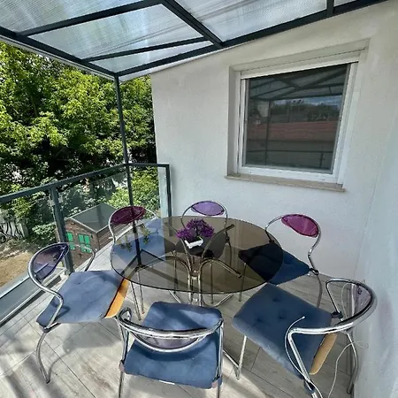 Apartment Moonlight *